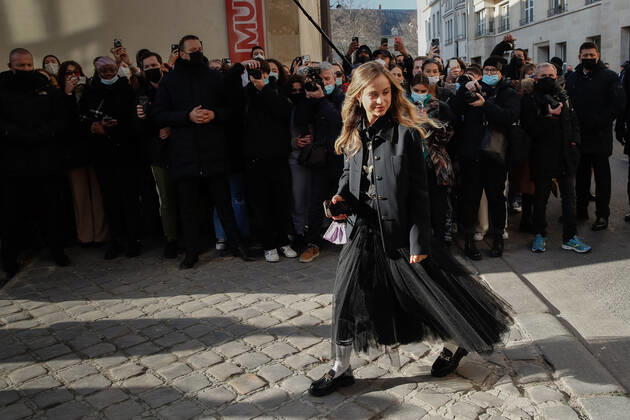 Lady Amelia Windsor NEWS : Defile Dior Haute Couture Spring Summer 2022 - 24 01 2022 AurelienMorissard Panoramic 
