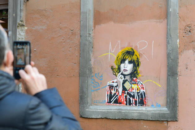 Bilder des Jahres 2022, Entertainment 02 Februar Entertainment Themen der Woche KW05 Entertainment Bilder des Tages February 3, 2022, Rome, Italy: Rome, Italy, Via del Vantaggio, February 03, 2022, The mural dedicated to Monica Vitti during In the alleys of Rome the mural dedicated to Monica Vitti - News. Rome Italy  - ZUMAl164 1009529723st Copyright: xGloriaxImbrognox