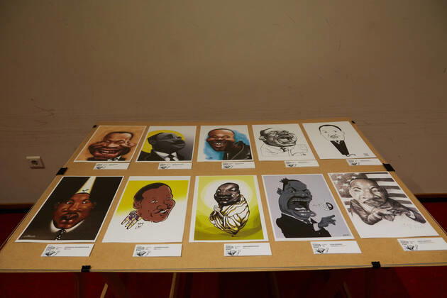 Bilder des Jahres 2022, Entertainment 02 Februar Entertainment Themen der Woche KW05 Entertainment Bilder des Tages February 4, 2022, Porto, Portugal: Artworks seen on display during the 23rd Porto Cartoon World Festival..Special Caricature Prize at the 23rd Porto Cartoon World Festival, featured an exhibition of Caricatures about the Nobel Peace Prize of Martin Luther King at the Municipal Library of Gondomar, Organized by the National Press Museum in Gondomar, Portugal. Porto Portugal - ZUMAs197 20220204_zaa_s197_119 Copyright: xRitaxFrancax