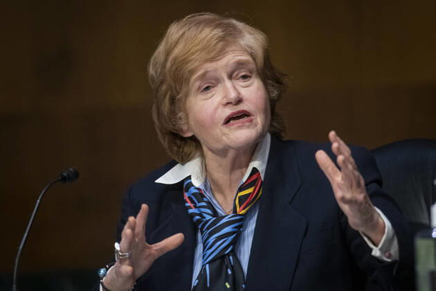 News Bilder des Tages February 8, 2022, Washington, District of Columbia, USA: Deborah E. Lipstadt appears before a Senate Committee on Foreign Relations hearing for her nomination to be Special Envoy to Monitor and Combat Anti-Semitism, with the rank of Ambassador, in the Dirksen Senate Office Building in Washington, DC, Tuesday, February 8, 2022 Washington USA - ZUMAs152 20220208_zaa_s152_040 Copyright: xRodxLamkeyx