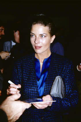GUDRUN LANDGREBE Gudrun Landgrebe, deutsche Schauspielerin, Film- und TV- Darstellerin, Portrait von 1996. Gudrun Landgrebe, German actress, Film and TV actress, portrait from 1996., Deutschland Copyright: kpa UnitedArchives55023192 EDITORIAL USE ONLY