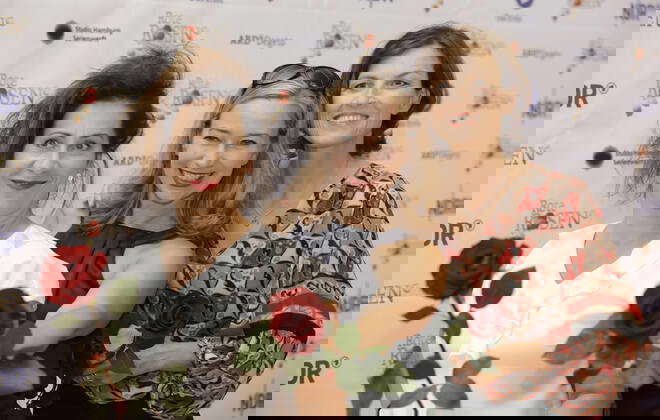 Mona Klare Rote Rosen Fotos IMAGO