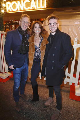 Gerit Kling mit Ehemann Wolfram Becker und Sohn Leon 16.Original Roncalli Weihnachtscircus am 19. Dezember 2019 im Tempodrom in Berlin Copyright: xVISTAPRESSx xG.xChlebarov
