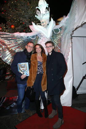 Gerit Kling mit Ehemann Wolfram Becker und Sohn Leon 16.Original Roncalli Weihnachtscircus am 19. Dezember 2019 im Tempodrom in Berlin Copyright: xVISTAPRESSx xLanaxYassi
