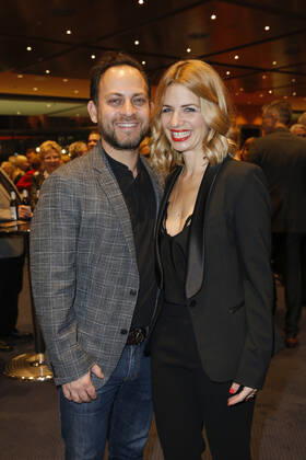 Susan Sideropoulos mit Ehemann Jakob Shtizberg That™s Life Das Sinatra-Musical Weltpremiere im Theater am Potsdamer Platz am 08. Januar 2020 in Berlin Copyright: xVISTAPRESSx xAnnixSchmitz