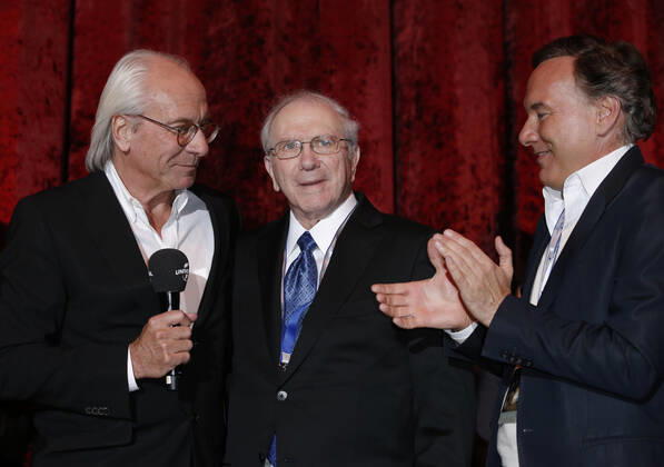 Wolf Bauer, Buchautor Noah Gordon und Nico Hofmann Weltpremiere von Der MEDICUS am 16. Dezember 2013 im Kino im ZOO-Palast in Berlin