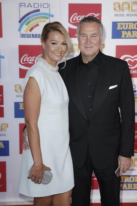 Franziska Van Almsick mit Jürgen B. Harder Verleihung 19. Radio Regenbogen Award 22. April 2016 im Europa-Park Confertainment Center in Rust