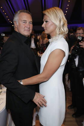Franziska van Almsick mit Jürgen B. Harder Verleihung 19. Radio Regenbogen Award 22. April 2016 im Europa-Park Confertainment Center in Rust Copyright: xVISTAPRESSx xG.xChlebarov