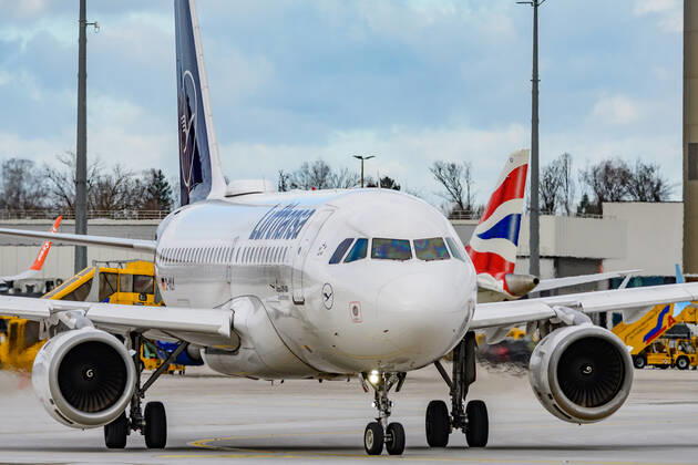 salzburg, austria, 19 feb 2022, Airbus A319-114, d-ailk operated by lufthansa starting at the airport Copyright: xWolfgangxSimlingerx