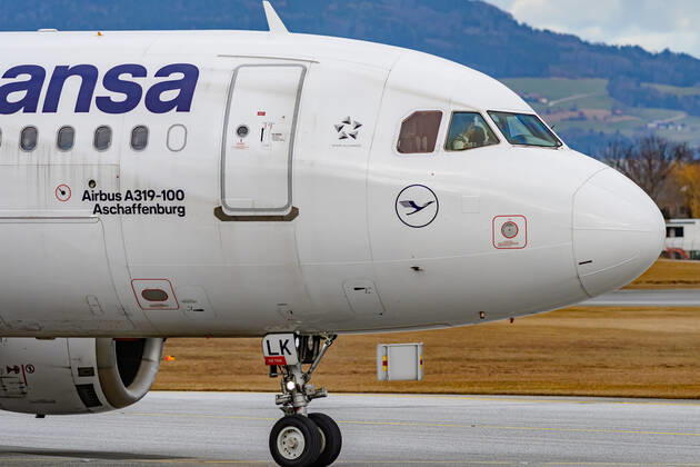 salzburg, austria, 19 feb 2022, Airbus A319-114, d-ailk operated by lufthansa starting at the airport Copyright: xWolfgangxSimlingerx