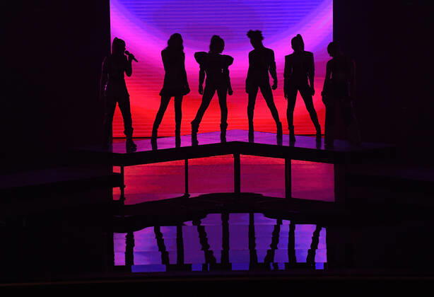 Entertainment Bilder des Tages EUROVISION AUSTRALIA FINAL, Pop group G-NAT!ON are seen performing their song Bite Me during the Eurovision Australia Decides 2022 final at the Gold Coast Convention and Exhibition Centre on the Gold Coast, Saturday, February 26, 2022. ( NO ARCHIVING, EDITORIAL USE ONLY, NO USE IN BOOKS WITHOUT CONSENT GOLD COAST QLD AUSTRALIA  Copyright: xDARRENxENGLANDx 20220226001628324828
