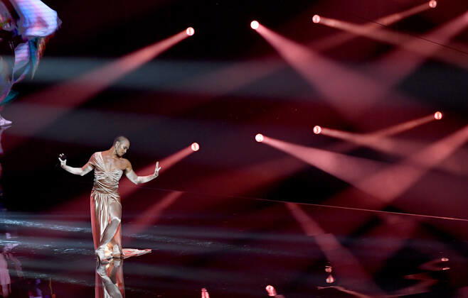 EUROVISION AUSTRALIA FINAL, Seann Miley Moore is seen performing the song My Body during the Eurovision Australia Decides 2022 final at the Gold Coast Convention and Exhibition Centre on the Gold Coast, Saturday, February 26, 2022. ( NO ARCHIVING, EDITORIAL USE ONLY, NO USE IN BOOKS WITHOUT CONSENT GOLD COAST QLD AUSTRALIA  Copyright: xDARRENxENGLANDx 20220226001628328050