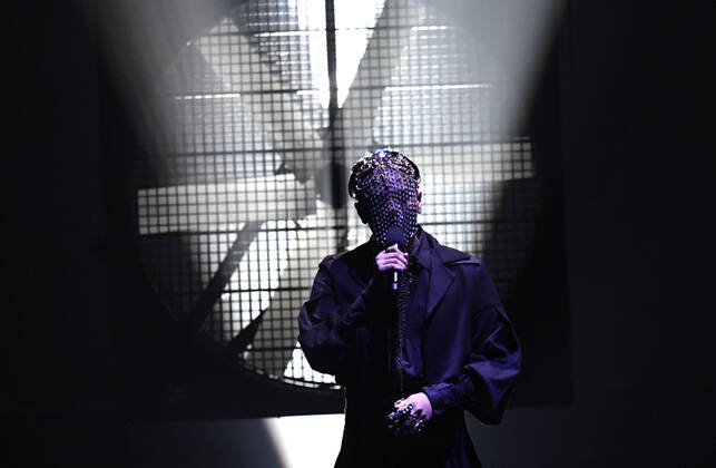 EUROVISION AUSTRALIA FINAL, Sheldon Riley is seen performing the song Not The Same during the Eurovision Australia Decides 2022 final at the Gold Coast Convention and Exhibition Centre on the Gold Coast, Saturday, February 26, 2022. ( NO ARCHIVING, EDITORIAL USE ONLY, NO USE IN BOOKS WITHOUT CONSENT GOLD COAST QLD AUSTRALIA  Copyright: xDARRENxENGLANDx 20220226001628333796