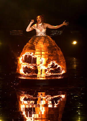 EUROVISION AUSTRALIA FINAL, Jaguar Jonze is seen performing the song Little Fires during the Eurovision Australia Decides 2022 final at the Gold Coast Convention and Exhibition Centre on the Gold Coast, Saturday, February 26, 2022. ( NO ARCHIVING, EDITORIAL USE ONLY, NO USE IN BOOKS WITHOUT CONSENT GOLD COAST QLD AUSTRALIA Copyright: xDARRENxENGLANDx 20220226001628341653