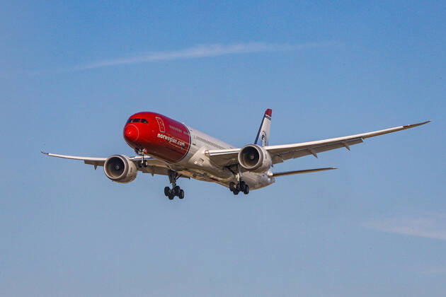 USA, United States of America, California, Los Angeles, 17.02.2020: Los Angeles International Airport (LAX KLAX). Registrierung: G-CKWE Norwegian Air UK Boeing 787-9 Dreamliner