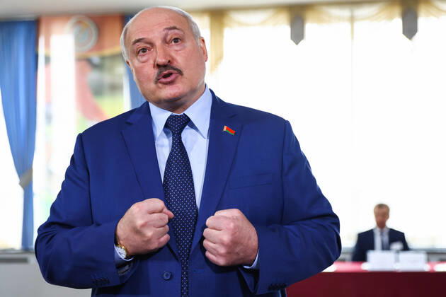 MINSK, BELARUS - FEBRUARY 27, 2022: Belarusian President Alexander Lukashenko talks to reporters at a polling station after casting his vote in the 2022 Belarusian constitutional referendum. In August 2020, mass protests erupted in major cities across Belarus after the results of the 2020 Belarusian presidential election were announced. Belarusian President Lukashenko announced plans for amendments to the constitution and his readiness to redistribute presidential powers to the other branches of government. Peter Kovalev TASS  TS125914