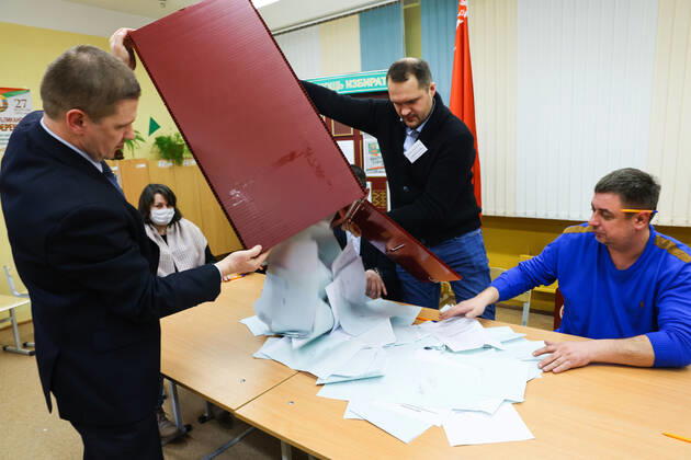 MINSK, BELARUS â€“ FEBRUARY 27, 2022: Election commission staff count votes after the 2022 Belarusian constitutional referendum at polling station No 50. In August 2020, mass protests erupted in major cities across Belarus after the results of the 2020 Belarusian presidential election were announced. Belarusian President Lukashenko announced plans for amendments to the constitution and his readiness to redistribute presidential powers to the other branches of government. Peter Kovalev TASS  TS125A17