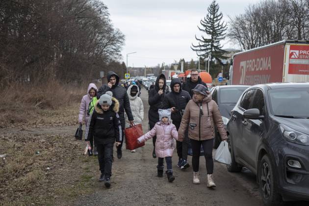 Ukrainische Flüchtlinge an der Grenze, Mostyska, Ukraine, Europa Copyright: imageBROKER FlorianxBachmeier ibxfba08175997.jpg