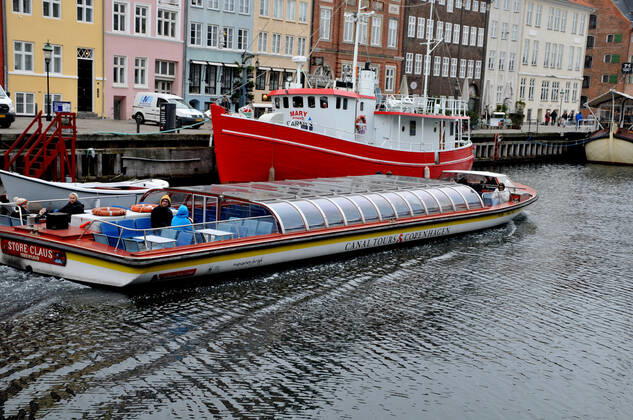 Copenhagen Denmark.08 March 2022 .Torits enjoy sun shine weather boat cruising enjoy food and drinks at cafe adn bars and restaurant on Nyhavn canal in danish capital. (Photo..Francis Dean Dean Pictures)