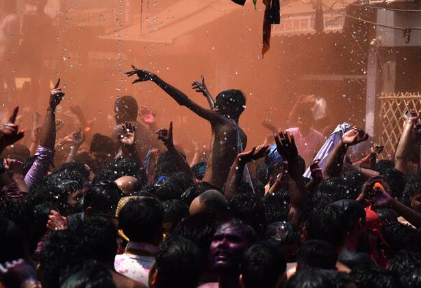 March 18, 2022, Prayagraj, Uttar Pradesh, India: Prayagraj: Revelers celebrate the Hindu spring festival of Holi in Allahabad on March 18, 2022. Prayagraj India - ZUMAv115 20220318_zap_v115_005 Copyright: xPrabhatxKumarxVermax