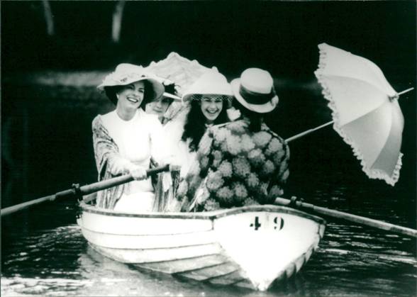 Geliebte Milena ValÃ rie Kaprisky und Gudrun Landgrebe in der Filmbiografie Geliebte Milena von VÃ ra Belmont.