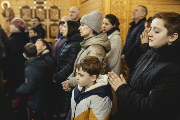 Sonntagsmesse, Griechisch-katholische Kirche, Pavliv, Ukraine, Europa Copyright: imageBROKER/FlorianxBachmeier iblfba08195314