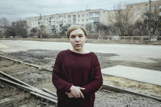 Nastia, 23, Schauspielerin und Freiwillige Helferin im Harymider Theater, sie war in Lutsk, um dort aufzutreten, als sie der Krieg überrascht hat, ursprünglich ist sie aus Slowjansk, ihre Eltern sind noch dort, sie hat Angst um sie, Lutsk, Ukraine, Europa Copyright: imageBROKER FlorianxBachmeier iblfba08195320.jpg