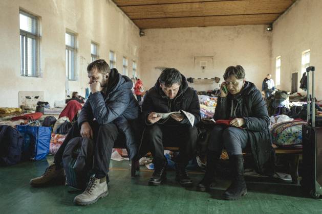 Flüchtlinge in einer Sporthalle in Jaworiw, Ukraine, Europa Copyright: imageBROKER FlorianxBachmeier iblfba08195406.jpg