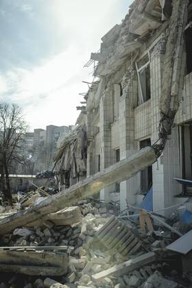 25. Schule, die am 4. März um 9:30 h durch einen russischen Raketenangriff zerstört wurde, Schytomir, Ukraine, Europa Copyright: imageBROKER/FlorianxBachmeier iblfba08195419