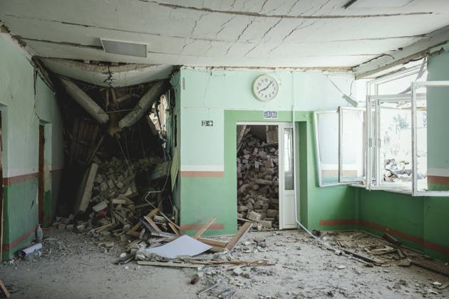 25. Schule, die am 4. März um 9:30 h durch einen russischen Raketenangriff zerstört wurde, Schytomir, Ukraine, Europa Copyright: imageBROKER FlorianxBachmeier iblfba08195423.jpg