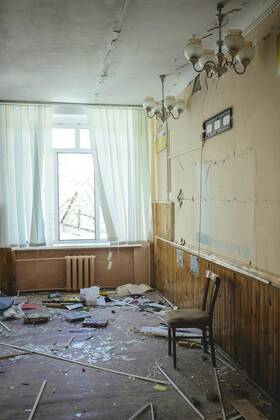 25. Schule, die am 4. März um 9:30 h durch einen russischen Raketenangriff zerstört wurde, Schytomir, Ukraine, Europa Copyright: imageBROKER/FlorianxBachmeier iblfba08195424