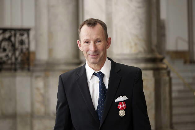 Maler i DSB Carsten Lausen, Tranbjerg . takkede for Fortjenstmedaljen ved den Offentlige audiens paa Christiansborg Slot, mandag den 4. april 2022 , Copenhagen Copyright: KeldxNavntoft KeldxNavntoftx COP10552 spdk20220404-145415-L