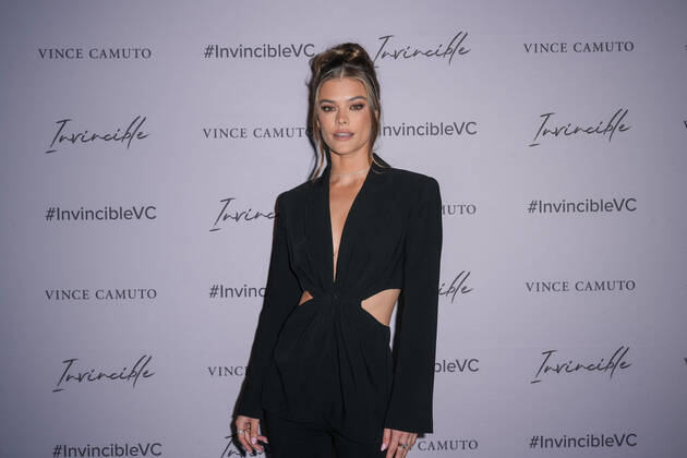 Vince Camuto Spring 2022 Invincible Pop-up Event Winnie Harlow and Nina Agdal attends Vince Camuto Spring 2022 Invincible Pop-up Event New York United States Copyright: xJohnxNacionx originalFilename: nacion-vincecam220407_npBZc