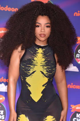 SANTA MONICA, CA - APRIL 9: Chloe Bailey at the 2022 Nickelodeon Kids Choice Awards at the Barker Hangar in Santa Monica, California on April 9, 2022. Copyright: xJeffreyxMayer JTMPhotosx
