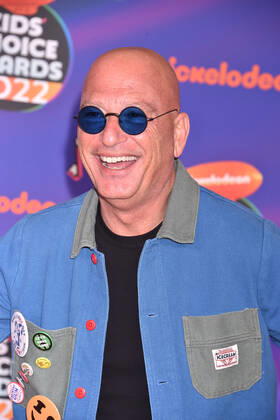 SANTA MONICA, CA - APRIL 9: Howie Mandel at the 2022 Nickelodeon Kids Choice Awards at the Barker Hangar in Santa Monica, California on April 9, 2022. Copyright: xJeffreyxMayer JTMPhotosx