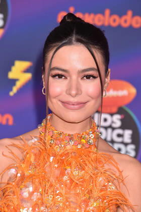 SANTA MONICA, CA - APRIL 9: Miranda Cosgrove at the 2022 Nickelodeon Kids Choice Awards at the Barker Hangar in Santa Monica, California on April 9, 2022. Copyright: xJeffreyxMayer JTMPhotosx