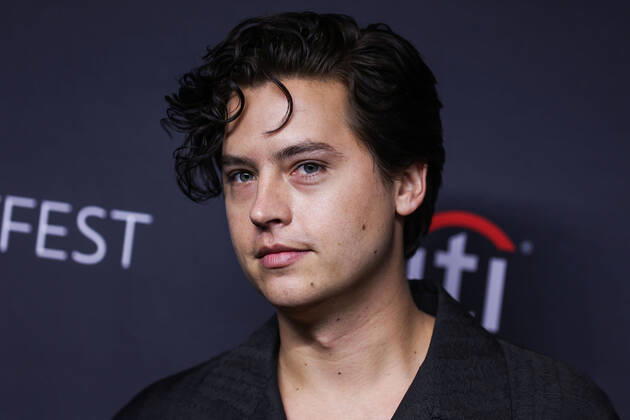 2022 PaleyFest LA - The CW s Riverdale American actor Cole Sprouse arrives at the 2022 PaleyFest LA - The CW s Riverdale held at the Dolby Theatre on April 9, 2022 in Hollywood, Los Angeles, California, United States. Dolby Theatre, Hollywood, Los Angeles, California California United States Copyright: xImagexPressxAgencyx originalFilename: collin-2022pale220410_npJqm