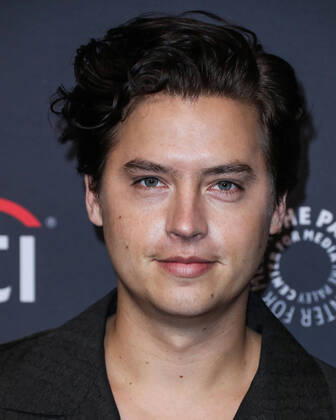 2022 PaleyFest LA - The CW s Riverdale American actor Cole Sprouse arrives at the 2022 PaleyFest LA - The CW s Riverdale held at the Dolby Theatre on April 9, 2022 in Hollywood, Los Angeles, California, United States. Dolby Theatre, Hollywood, Los Angeles, California California United States Copyright: xImagexPressxAgencyx originalFilename: collin-2022pale220410_npNdb