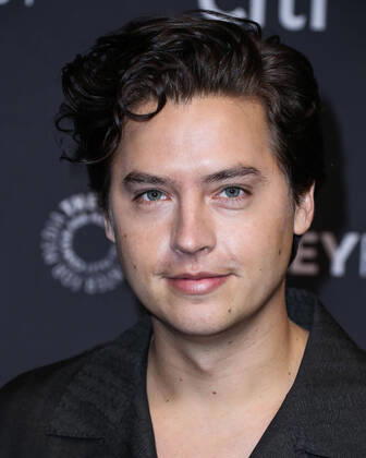 2022 PaleyFest LA - The CW s Riverdale American actor Cole Sprouse arrives at the 2022 PaleyFest LA - The CW s Riverdale held at the Dolby Theatre on April 9, 2022 in Hollywood, Los Angeles, California, United States. Dolby Theatre, Hollywood, Los Angeles, California California United States Copyright: xImagexPressxAgencyx originalFilename: collin-2022pale220410_npkWo