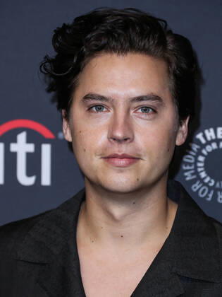 2022 PaleyFest LA - The CW s Riverdale American actor Cole Sprouse arrives at the 2022 PaleyFest LA - The CW s Riverdale held at the Dolby Theatre on April 9, 2022 in Hollywood, Los Angeles, California, United States. Dolby Theatre, Hollywood, Los Angeles, California California United States Copyright: xImagexPressxAgencyx originalFilename: collin-2022pale220410_npTGG