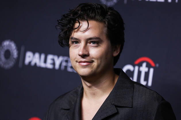 2022 PaleyFest LA - The CW s Riverdale American actor Cole Sprouse arrives at the 2022 PaleyFest LA - The CW s Riverdale held at the Dolby Theatre on April 9, 2022 in Hollywood, Los Angeles, California, United States. Dolby Theatre, Hollywood, Los Angeles, California California United States Copyright: xImagexPressxAgencyx originalFilename: collin-2022pale220410_npsut