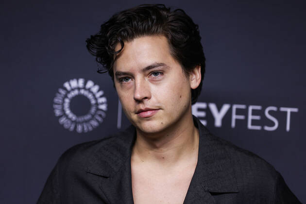 2022 PaleyFest LA - The CW s Riverdale American actor Cole Sprouse arrives at the 2022 PaleyFest LA - The CW s Riverdale held at the Dolby Theatre on April 9, 2022 in Hollywood, Los Angeles, California, United States. Dolby Theatre, Hollywood, Los Angeles, California California United States Copyright: xImagexPressxAgencyx originalFilename: collin-2022pale220410_npcYG
