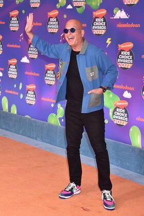 SANTA MONICA, CA - APRIL 9: Howie Mandel at the 2022 Nickelodeon Kids Choice Awards at the Barker Hangar in Santa Monica, California on April 9, 2022. Copyright: xJeffreyxMayer JTMPhotosx