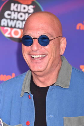 SANTA MONICA, CA - APRIL 9: Howie Mandel at the 2022 Nickelodeon Kids Choice Awards at the Barker Hangar in Santa Monica, California on April 9, 2022. Copyright: xJeffreyxMayer JTMPhotosx