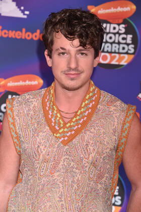 SANTA MONICA, CA - APRIL 9: Charlie Puth at the 2022 Nickelodeon Kids Choice Awards at the Barker Hangar in Santa Monica, California on April 9, 2022. Copyright: xJeffreyxMayer JTMPhotosx
