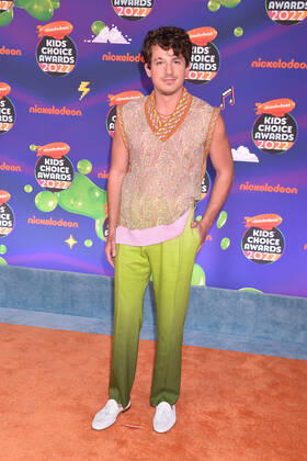 SANTA MONICA, CA - APRIL 9: Charlie Puth at the 2022 Nickelodeon Kids Choice Awards at the Barker Hangar in Santa Monica, California on April 9, 2022. Copyright: xJeffreyxMayer JTMPhotosx