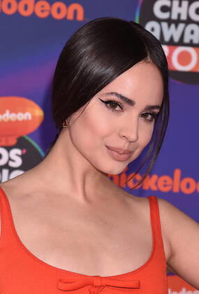 SANTA MONICA, CA - APRIL 9: Sofia Carson at the 2022 Nickelodeon Kids Choice Awards at the Barker Hangar in Santa Monica, California on April 9, 2022. Copyright: xJeffreyxMayer JTMPhotosx