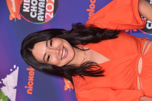 SANTA MONICA, CA - APRIL 9: Crystal Minkoff at the 2022 Nickelodeon Kids Choice Awards at the Barker Hangar in Santa Monica, California on April 9, 2022. Copyright: xJeffreyxMayer JTMPhotosx