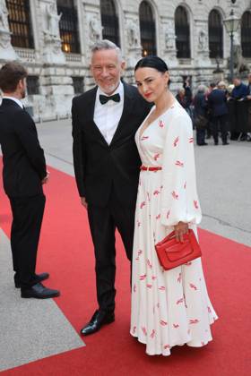 Romy Gala 2022 Wien, 23. 04. 2022 Mimi FIEDLER mit Mann