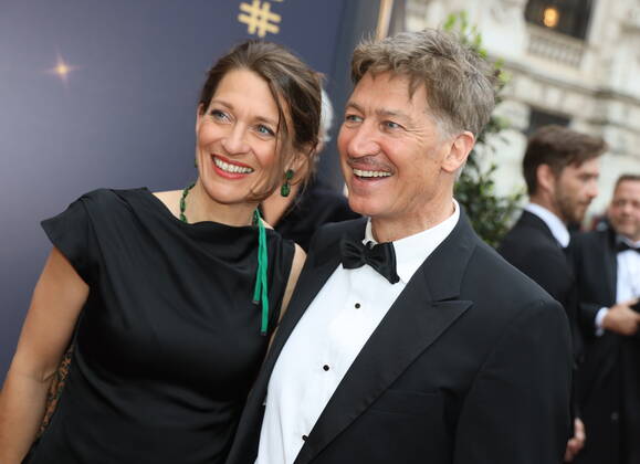 Romy Gala 2022 Wien, 23. 04. 2022 Tobias MORETTI mit Frau Julia